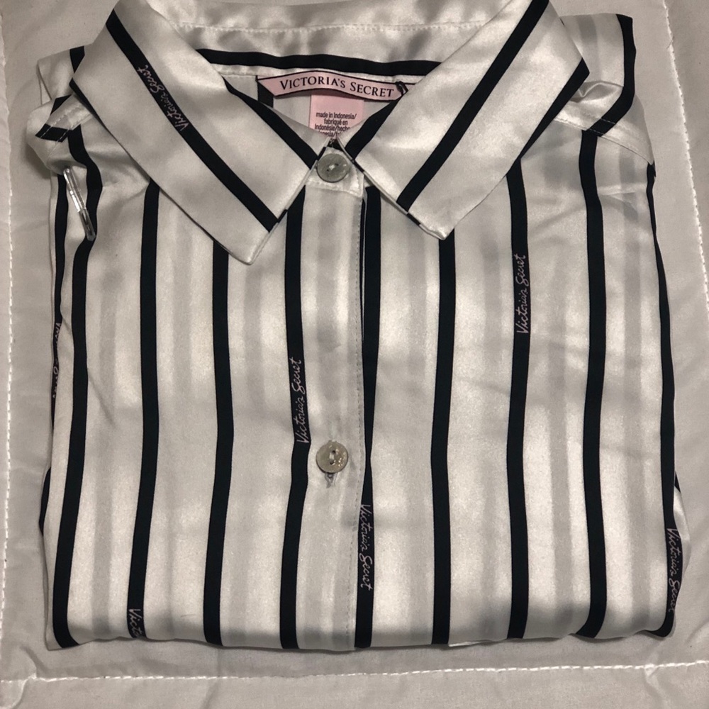 Victoria’s Secret Satin PJ Set- Brand New